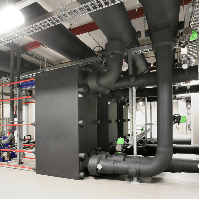 Cold insulation in Aachen: insulated refrigeration line in a technical area